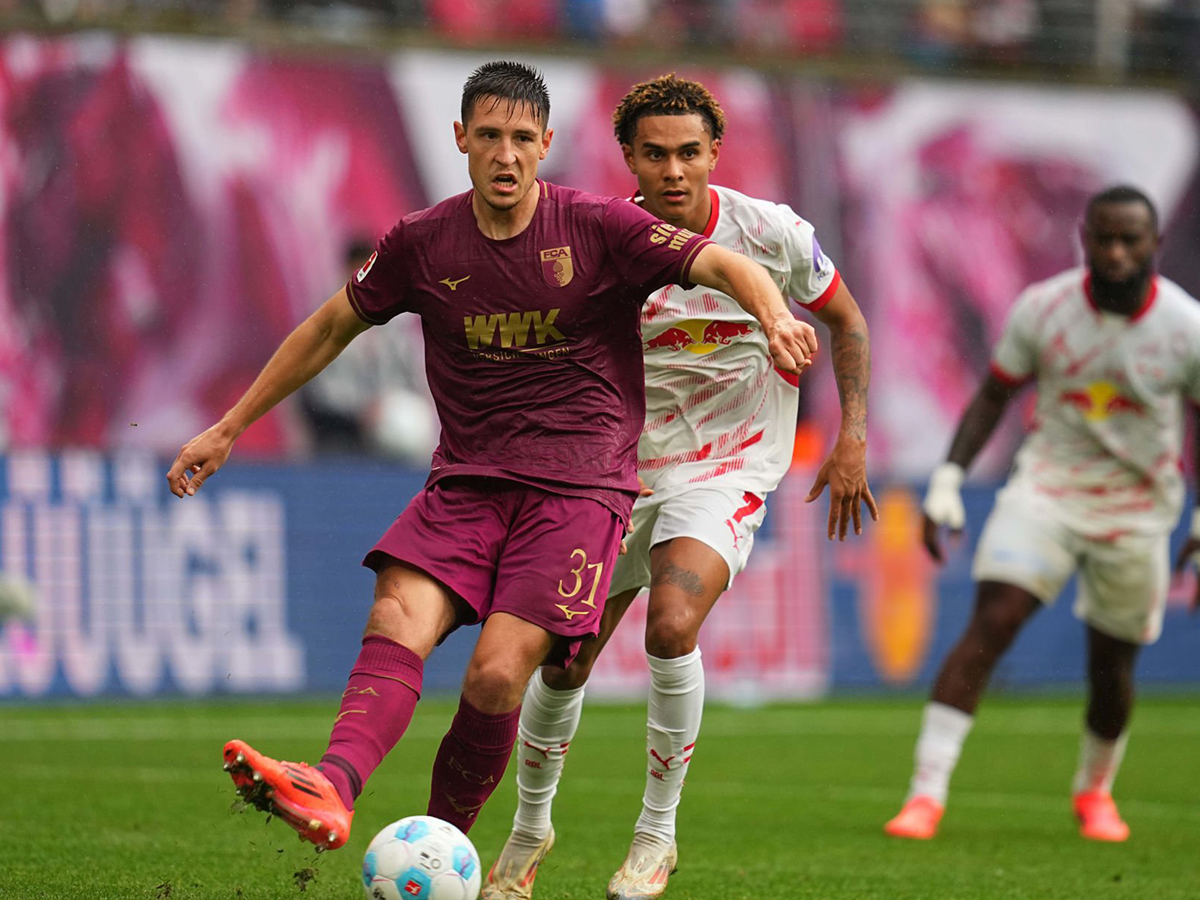 aoygksmpoyrgk-leipsia-140225