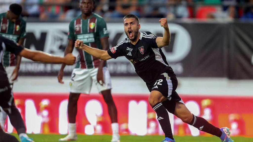 Κάζα Πία - Εστρέλα προγνωστικά