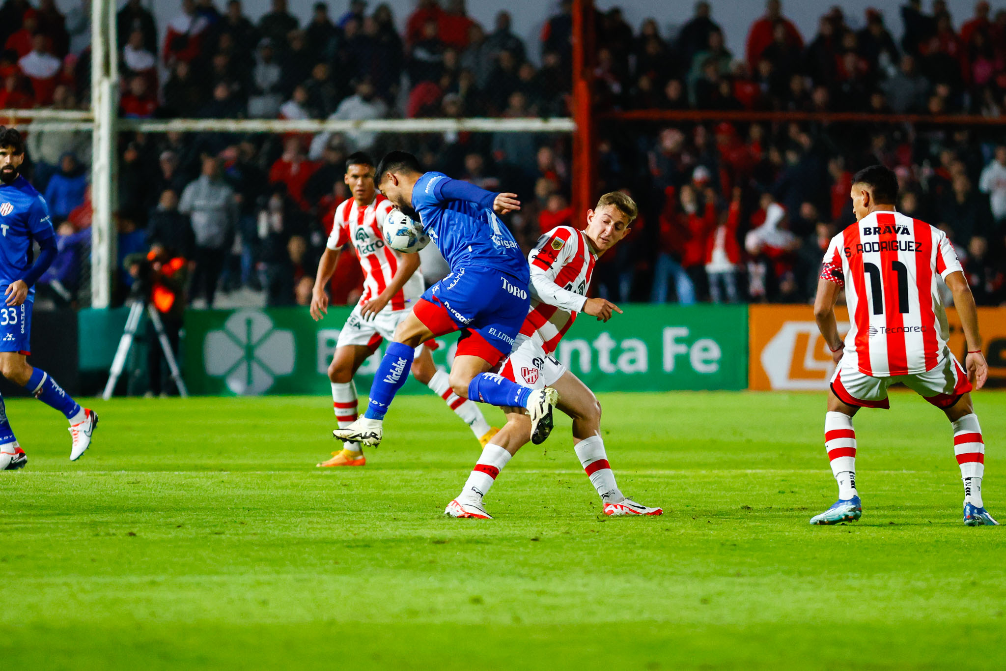 oynion-institoyto-140225