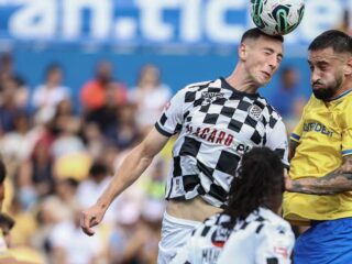 Εστορίλ - Μποαβίστα