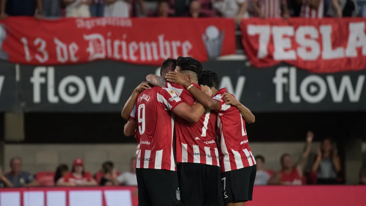 Ιντεπεντιέντε Ριβαδάβια - Εστουδιάντες προγνωστικά