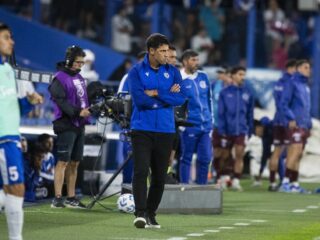 Λανούς - Βελέζ Σάρσφιλντ