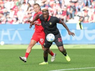 Χόλσταϊν Κίελ - Λεβερκούζεν