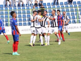 Λάτσι - Βλάζνια