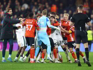 Σάντερλαντ - Λούτον