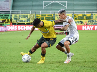 Ντεπορτίβο Ριέστρα - Ντεφένσα Χουστίσια