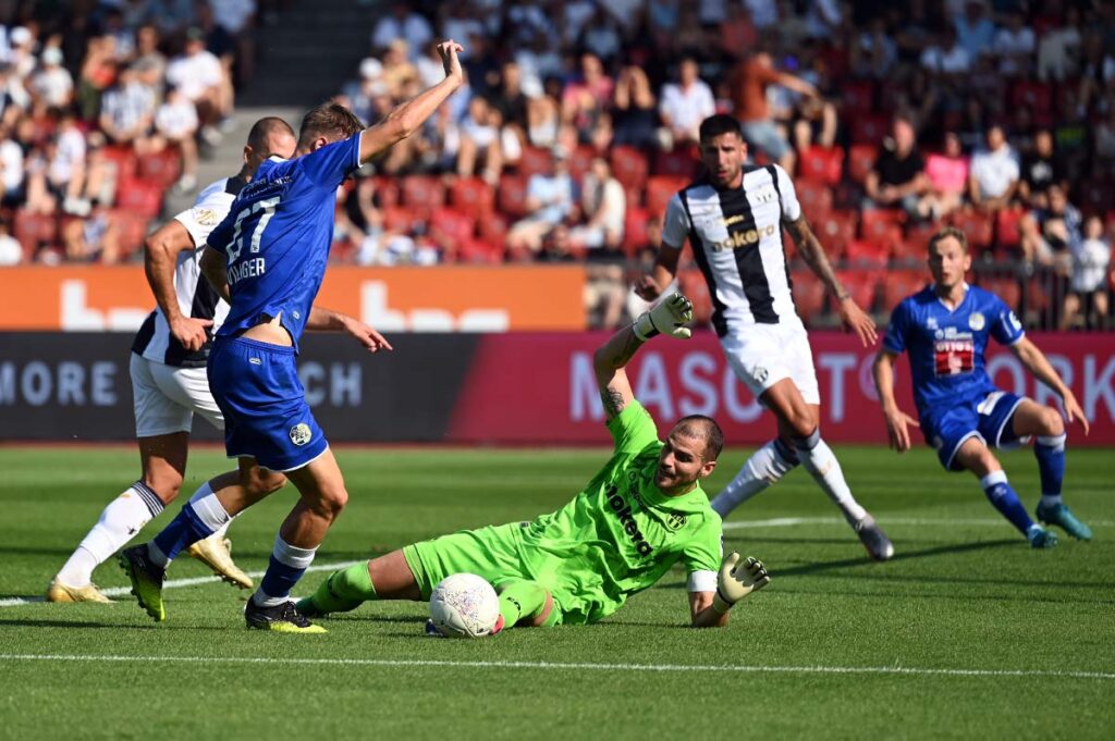 zyrixi-loykerni-150325