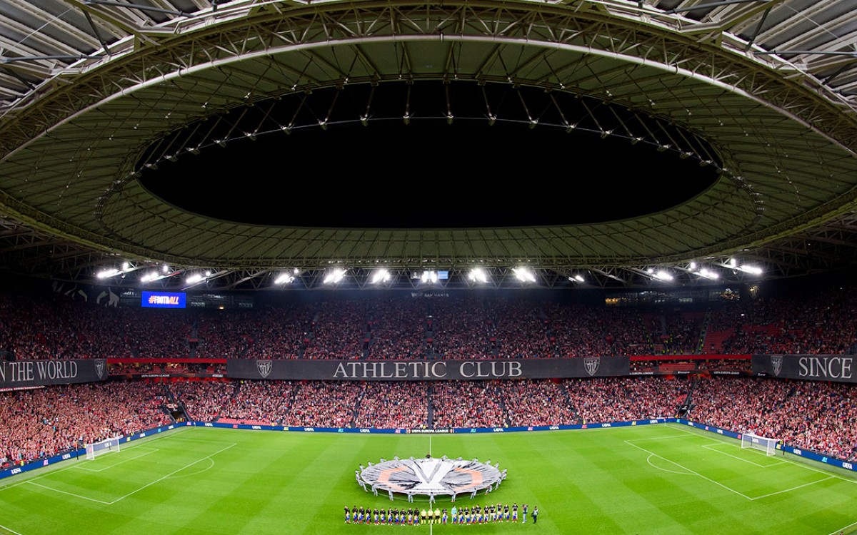 Στον λάκκο των λεόντων