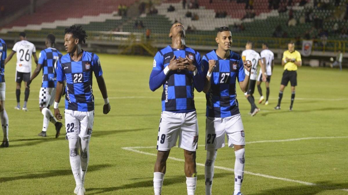 oynion-magkntalena-tsiko-160325