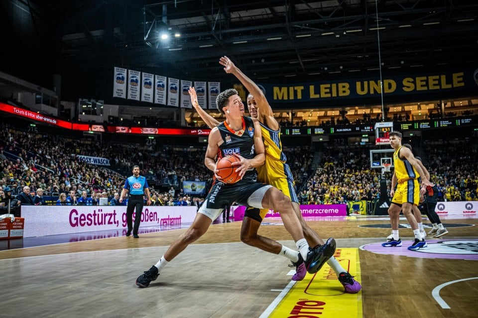 Τριπλασιάζει η Ουλμ, φορτσάρει η Βενέτσια