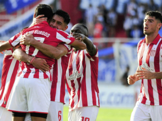 Μπαράκας Σεντράλ - Εστουδιάντες