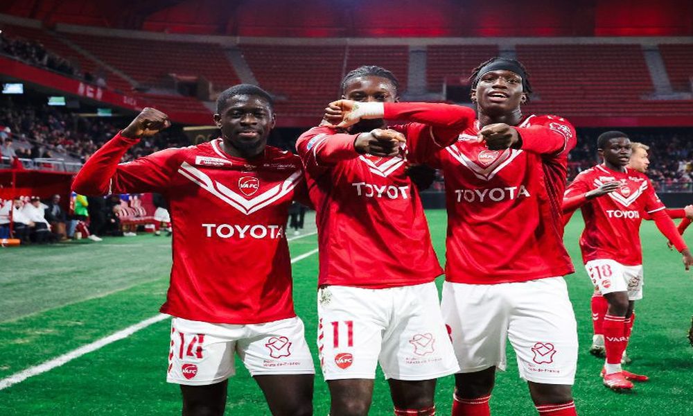 Μακελειό, αυτογκόλ, Κούρκουλος και Νασιονάλ