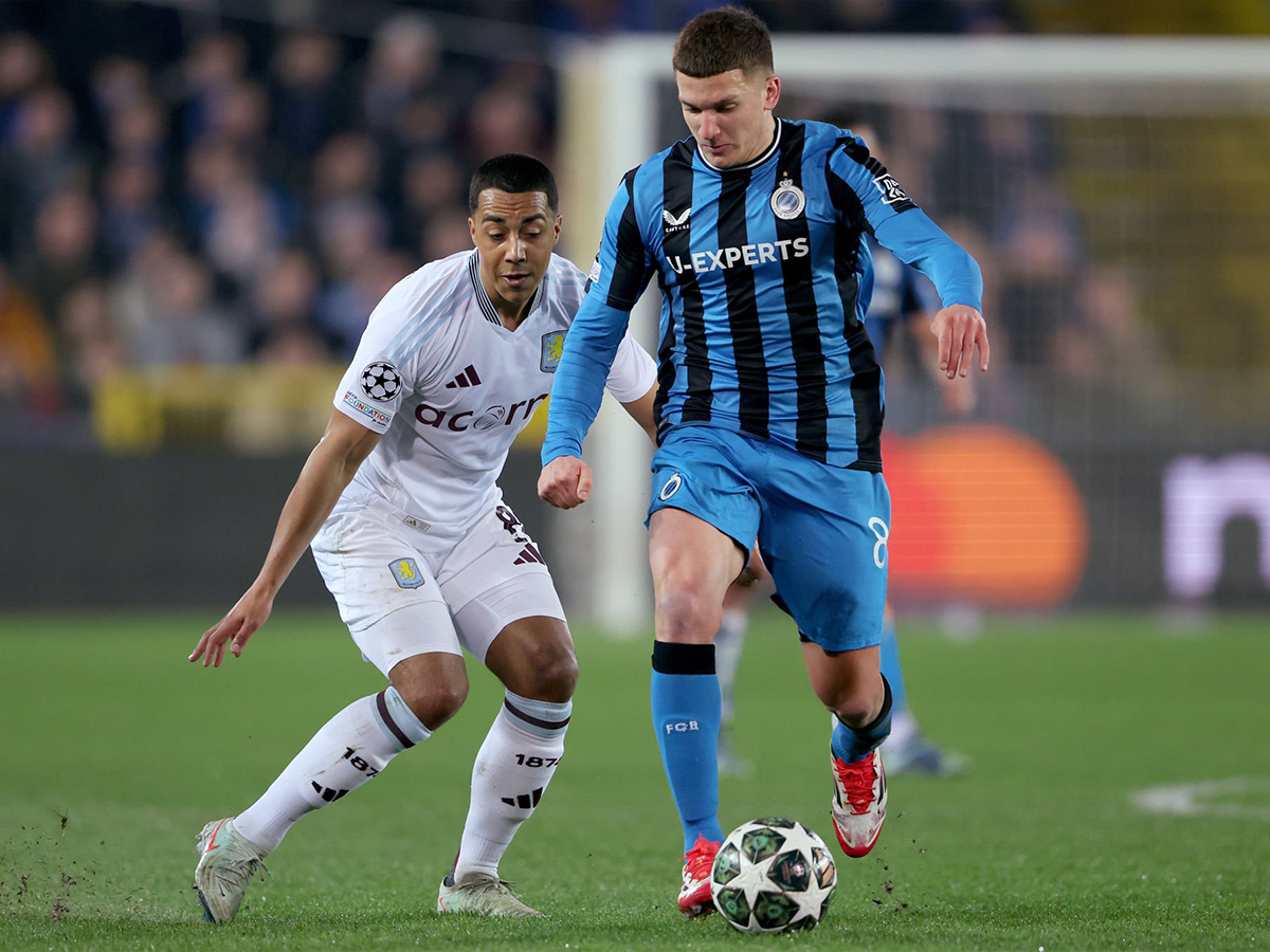 aston-vila-klamp-mpriz-120325