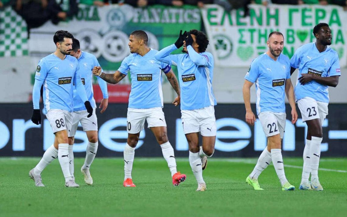 Με τη δύναμη της έδρας