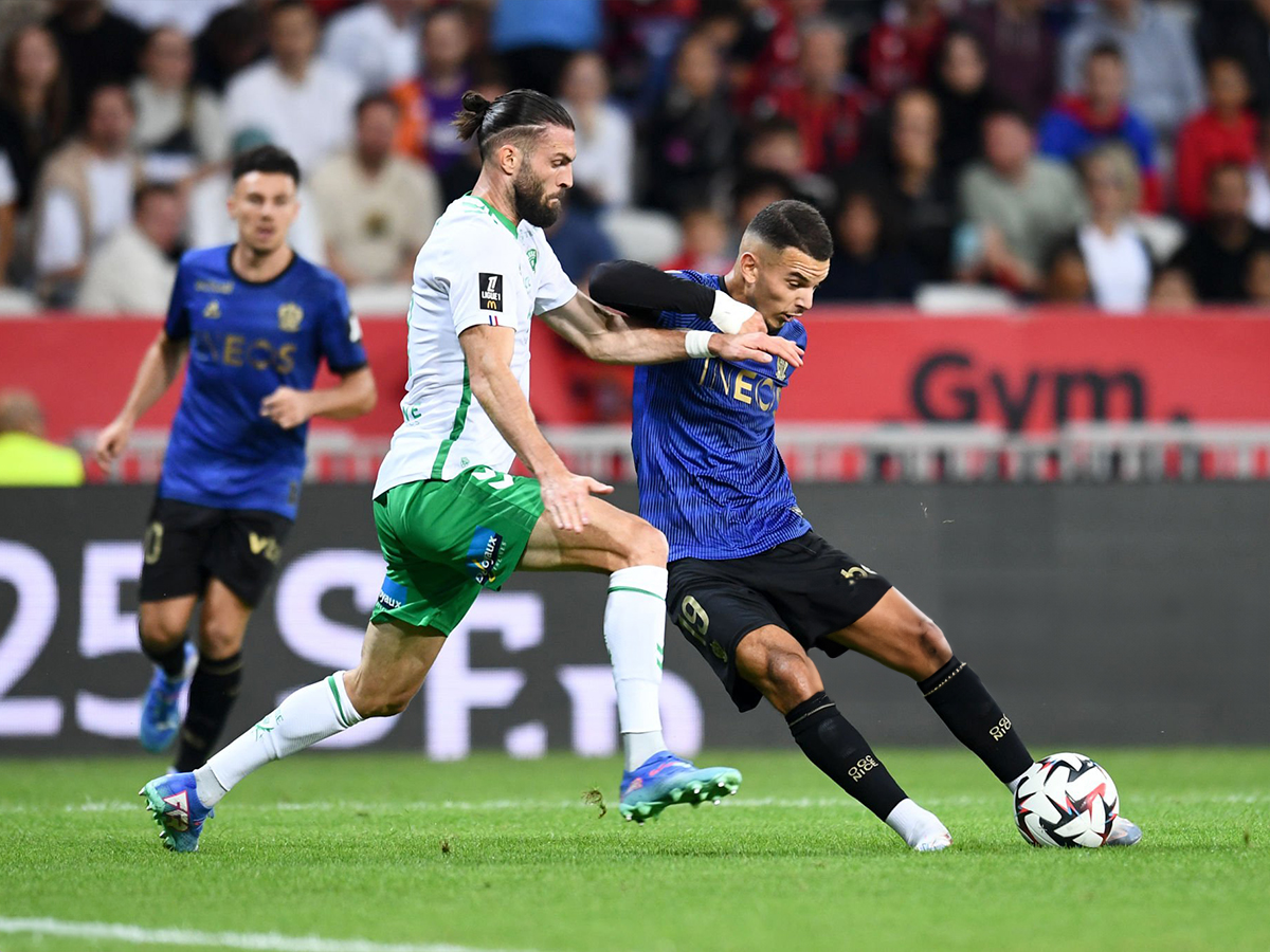 sent-etien-nis-010325