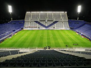 Βελέζ Σάρσφιλντ - Σαν Μαρτίν Σαν Χουάν