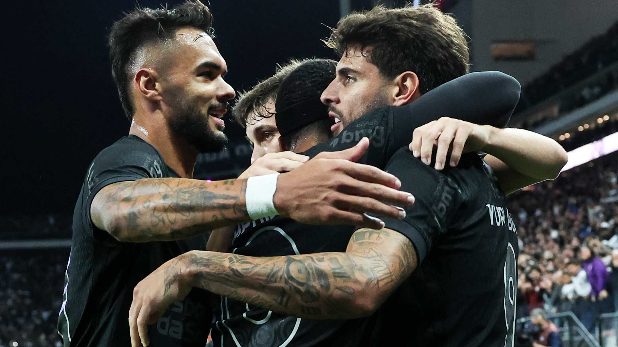 korinthians-rasingk-montevideo-250425