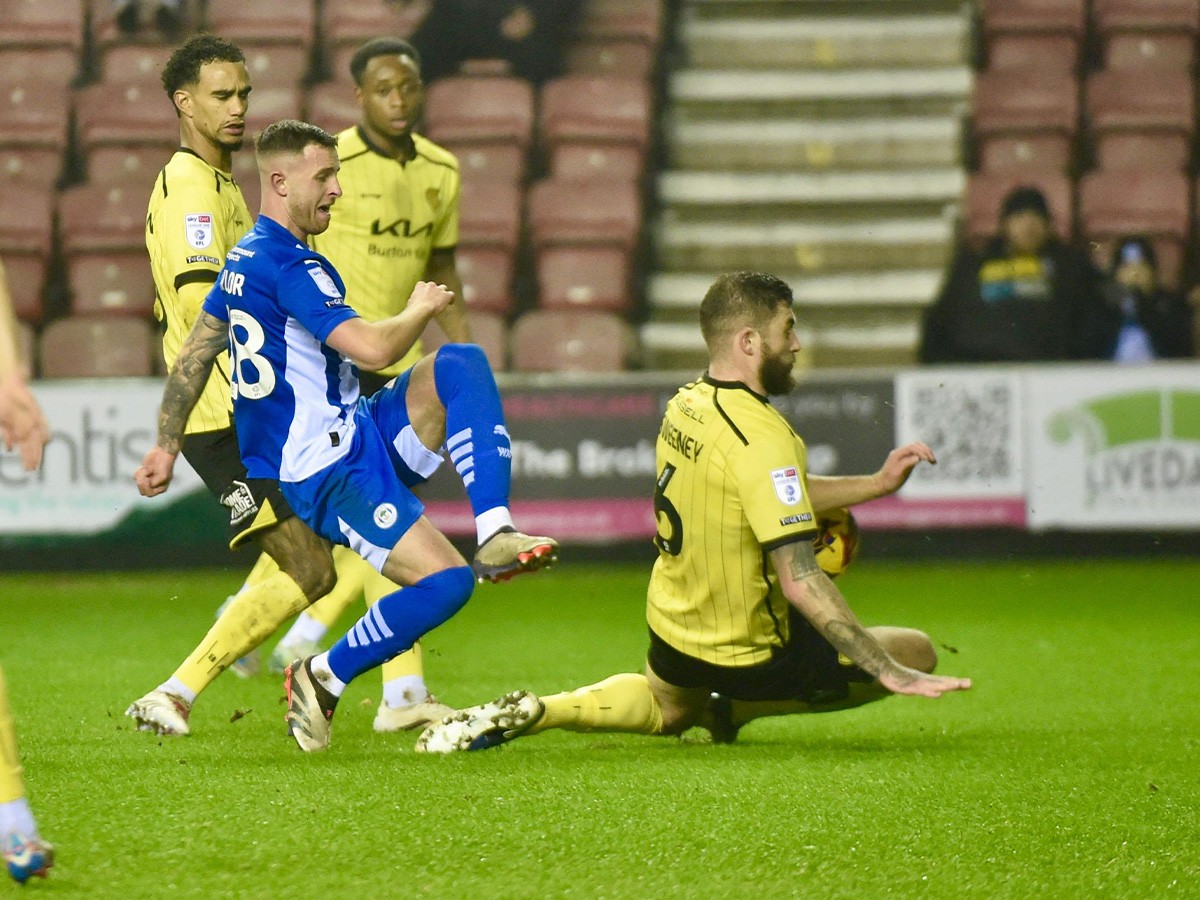 mperton-almpion-goyigkan-290425