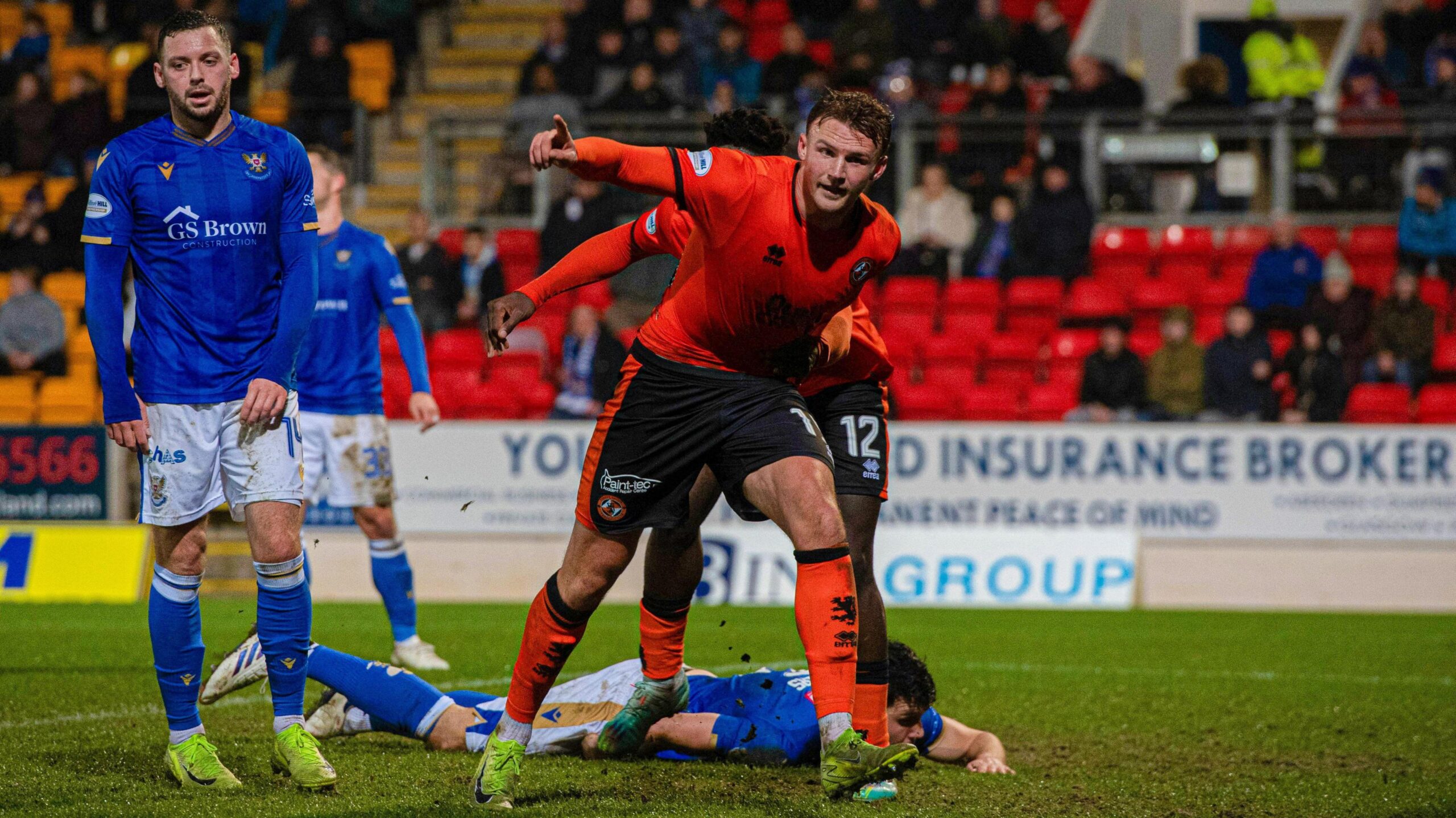 ntanti-gioynaitent-sent-tzonston-120425