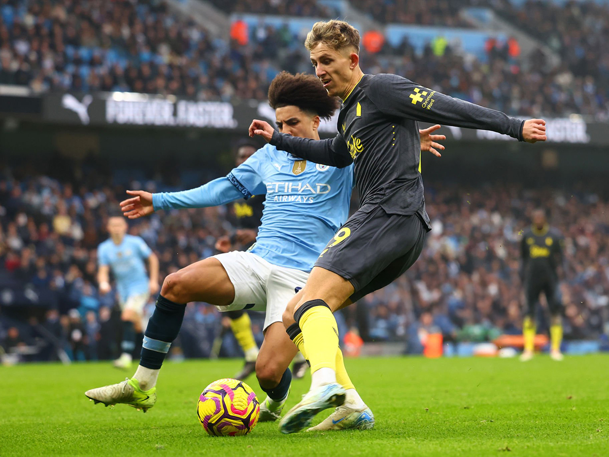 everton-mantsester-siti-190425