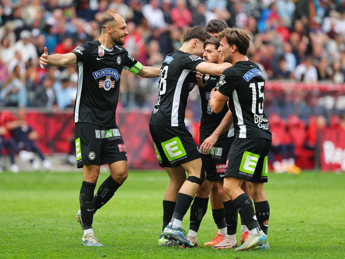 stoyrm-gkrats-mplaoy-vais-lints-200425