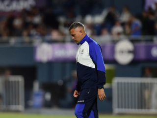 Βελέζ Σάρσφιλντ - Χιμνάσια Λα Πλάτα