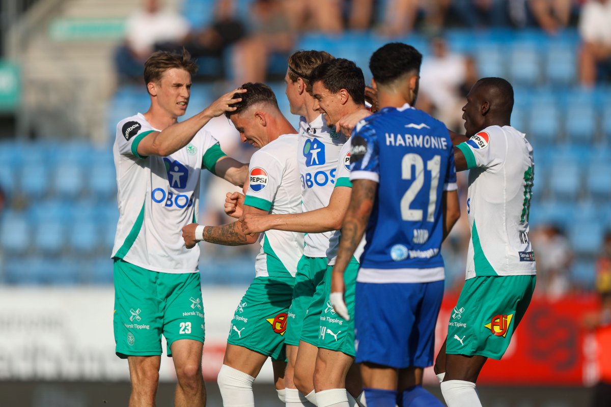 santefiornt-xam-kam-270425