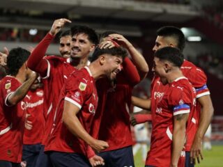 Ιντεπεντιέντε - Μπόστον Ρίβερ