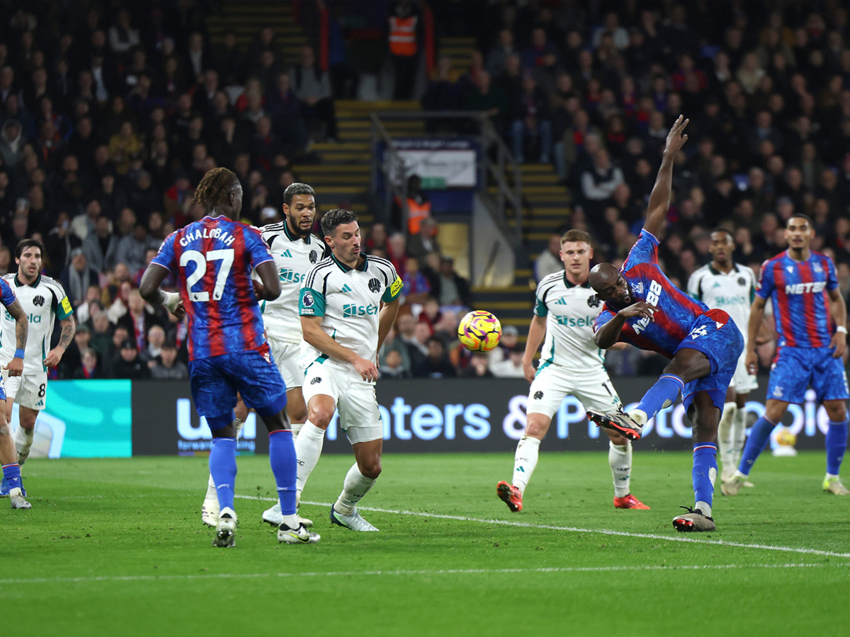 nioykastl-kristal-palas-160425