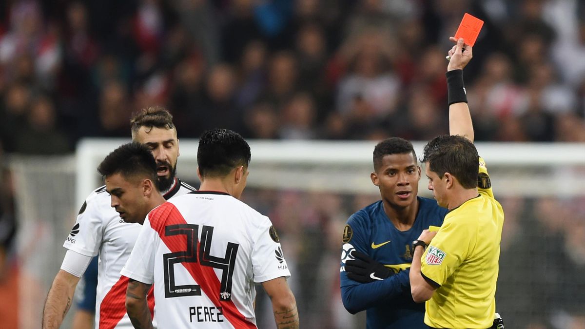 Κόκκινη στο "Σουπερκλάσικο"