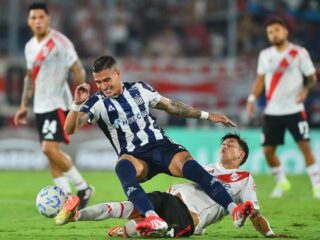 Ρίβερ Πλέιτ - Ταγέρες