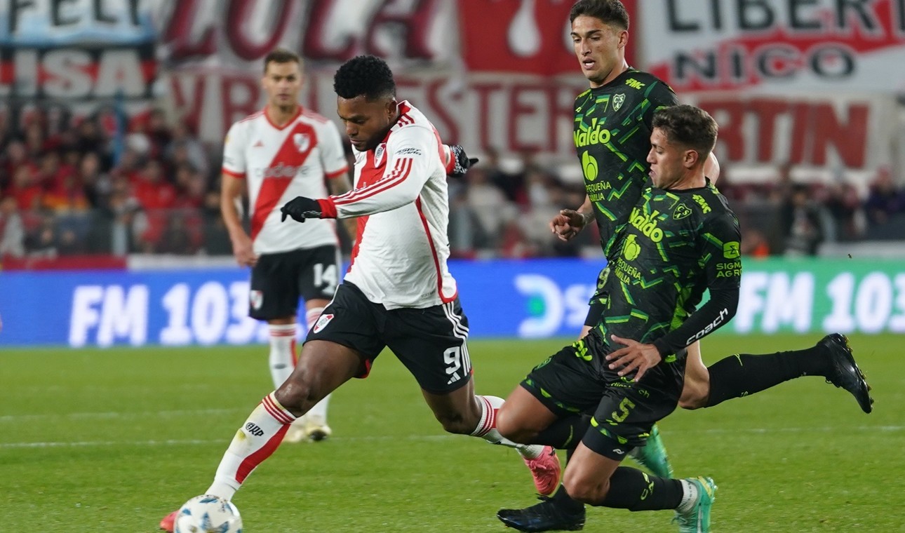 sarmiento-river-pleit-060425