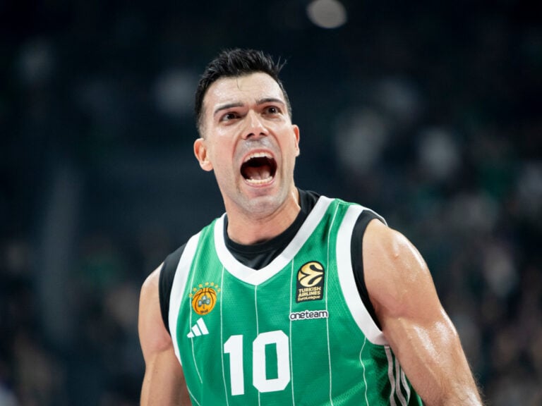 ο-σλούκας-βγαίνει-μπροστά-379699