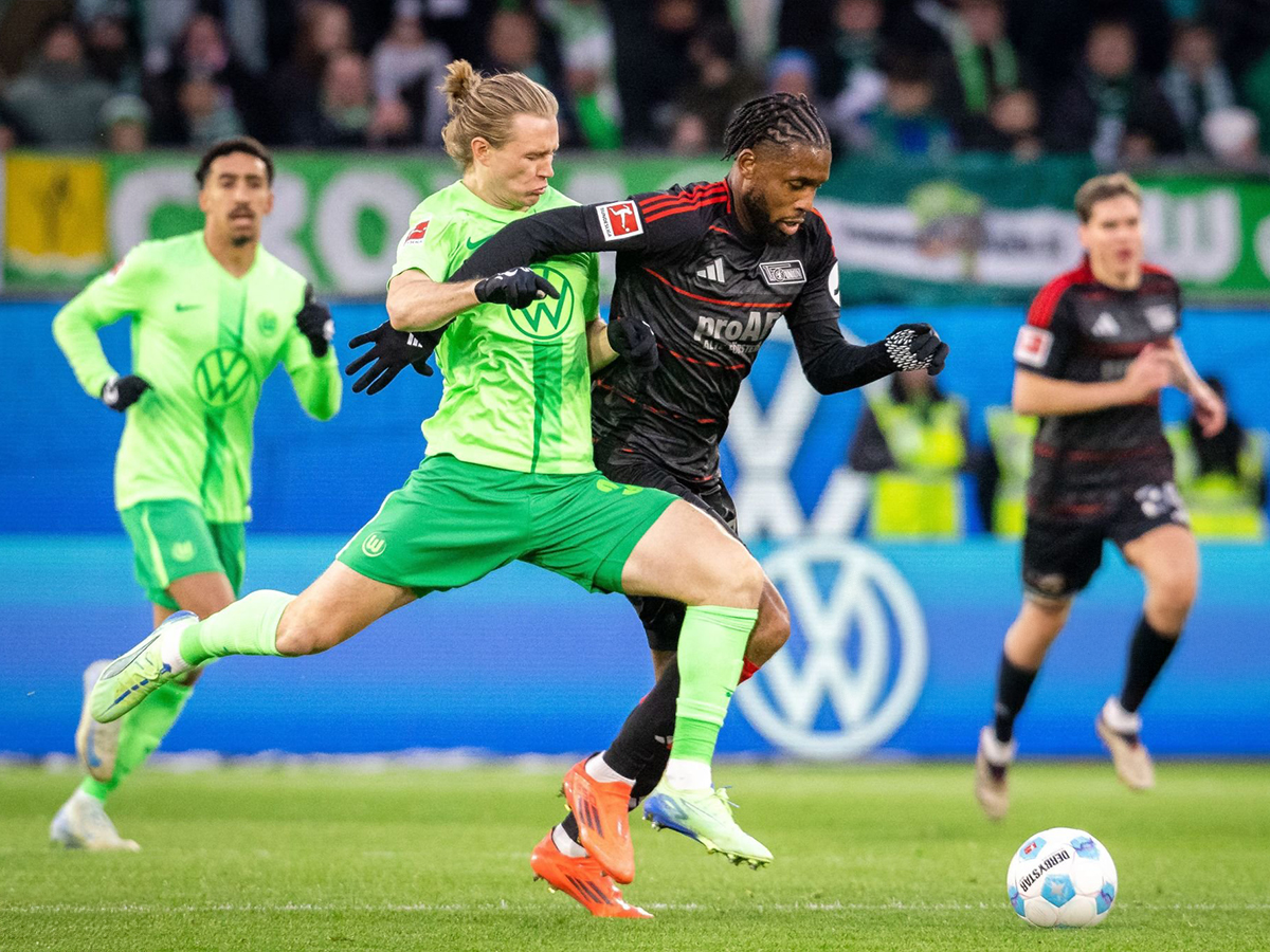 oynion-verolinoy-volfsmpoyrgk-060425