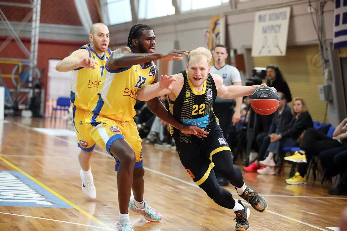 aris-kolossos-rodoy-120425