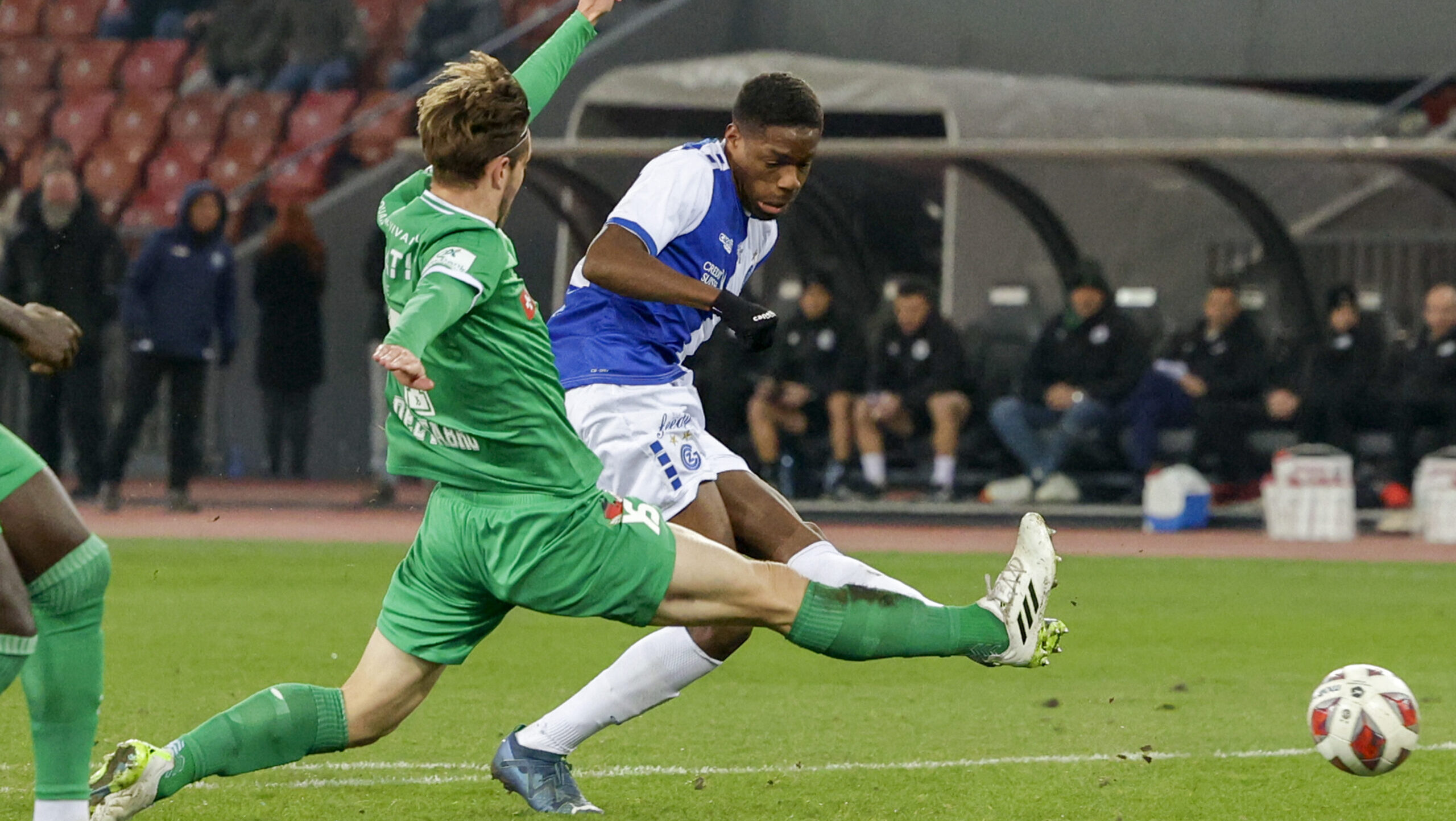 ivernton-gkrasxopers-120425