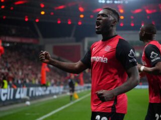 Ζεϊτζιάνγκ Προφέσιοναλ - Σενζέν Πενγκ Σίτι