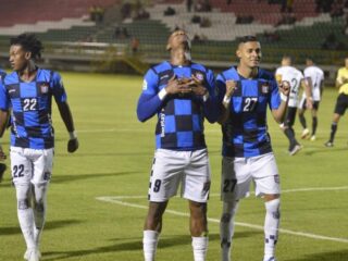 Τσικό - Αλιάνσα Πετρολέρα