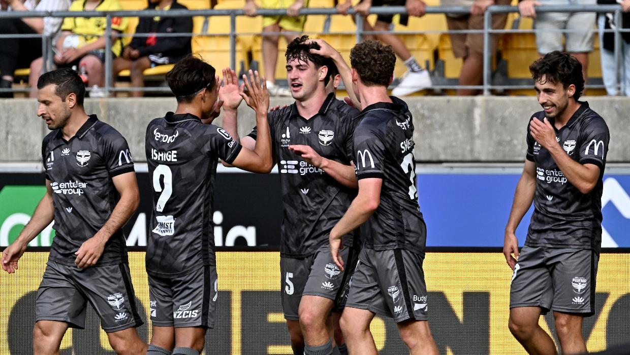 oyelingkton-foiniks-mprismpen-roar-140525