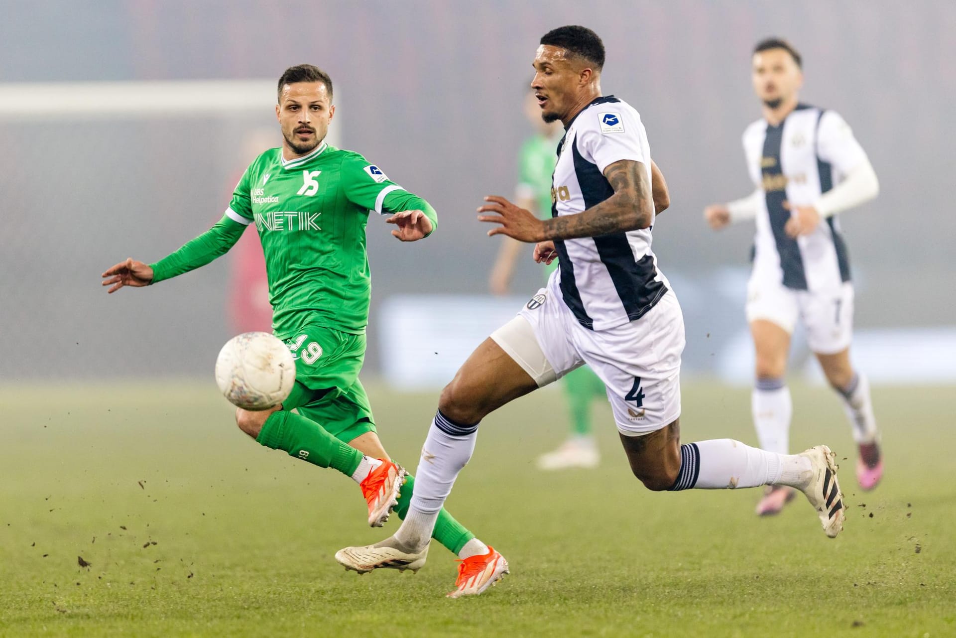 ivernton-zyrixi-220525