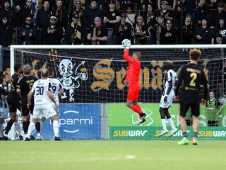 Γκνίσταν - Σεϊναγιόεν