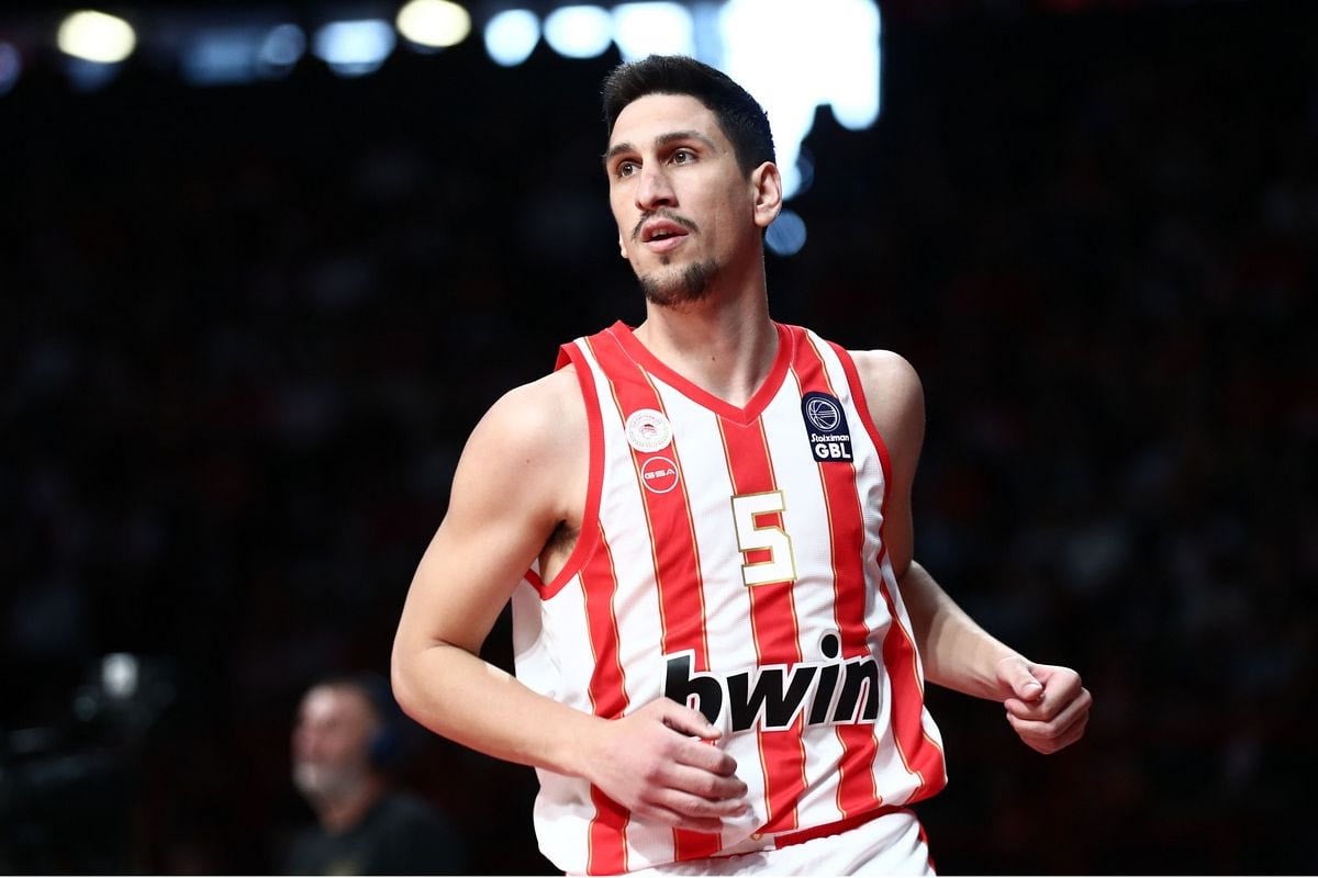 aek-olympiakos-150525