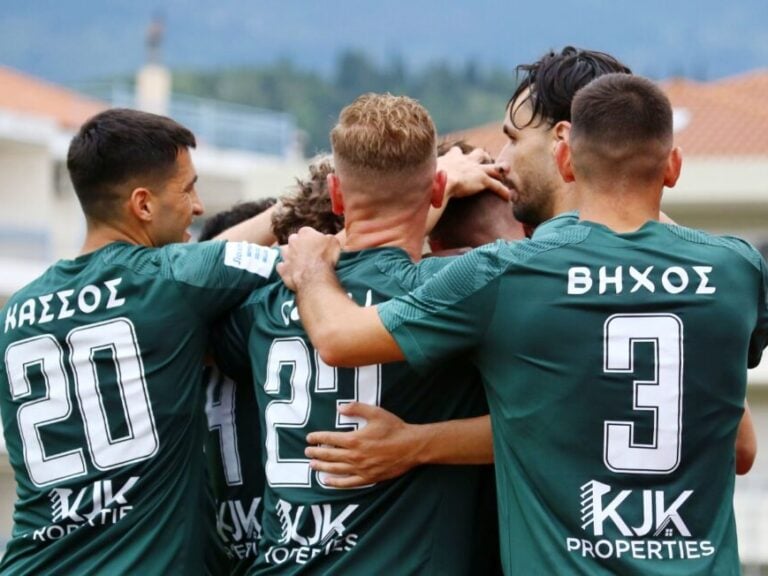 με-αυτούς-που-χαίρονται-το-ποδόσφαιρο-383381