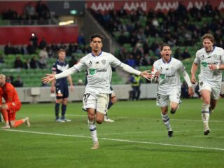 Όκλαντ - Μέλμπουρν Βίκτορι