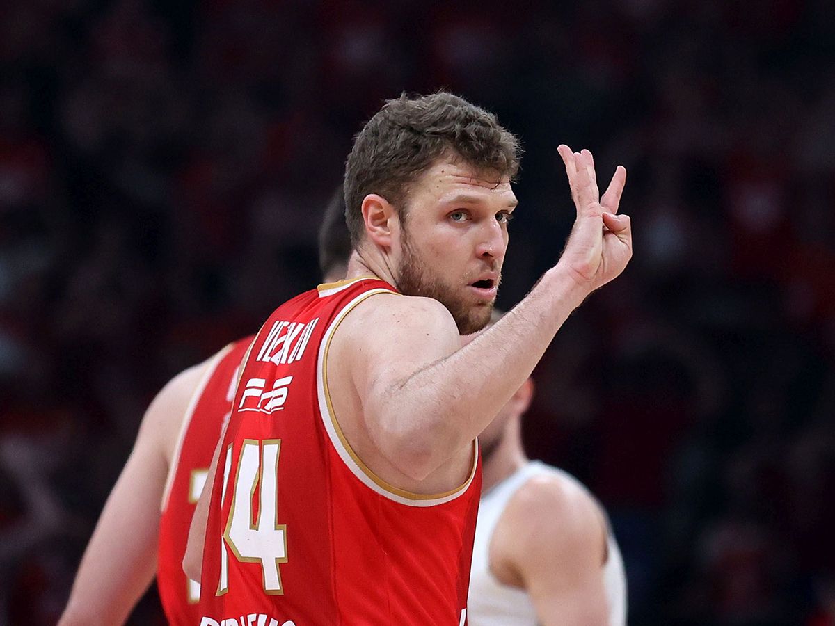Τόσο πληρώνει το buzzer beater Βεζένκοφ σε τελικό «αιωνίων» στη Euroleague!