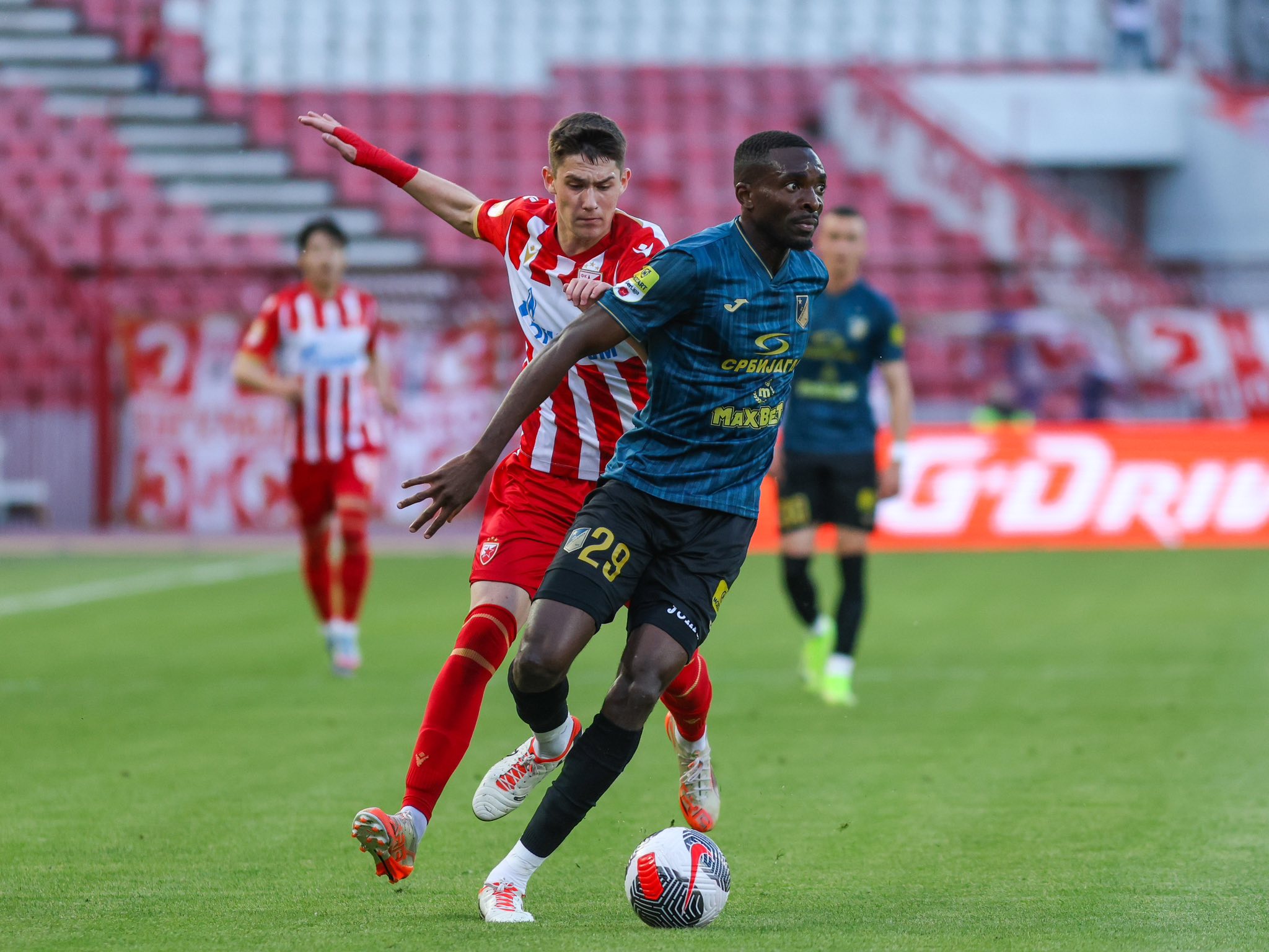 voivontina-erythros-asteras-210525