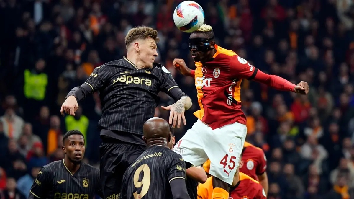 trampzonspor-galatasarai-100525