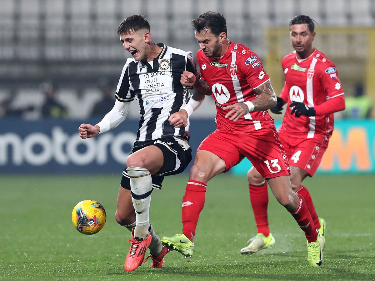 oyntineze-montsa-110525