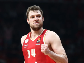 τόσο-πληρώνει-το-buzzer-beater-βεζένκοφ-σε-τελικό-382963