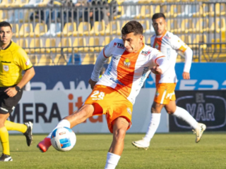 Κομπρεσάλ - Ατλέτικο Νιουμπλένσε